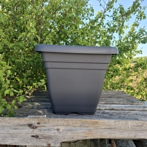 POTS DÉCOS CARRÉS Pot anthracite VQS